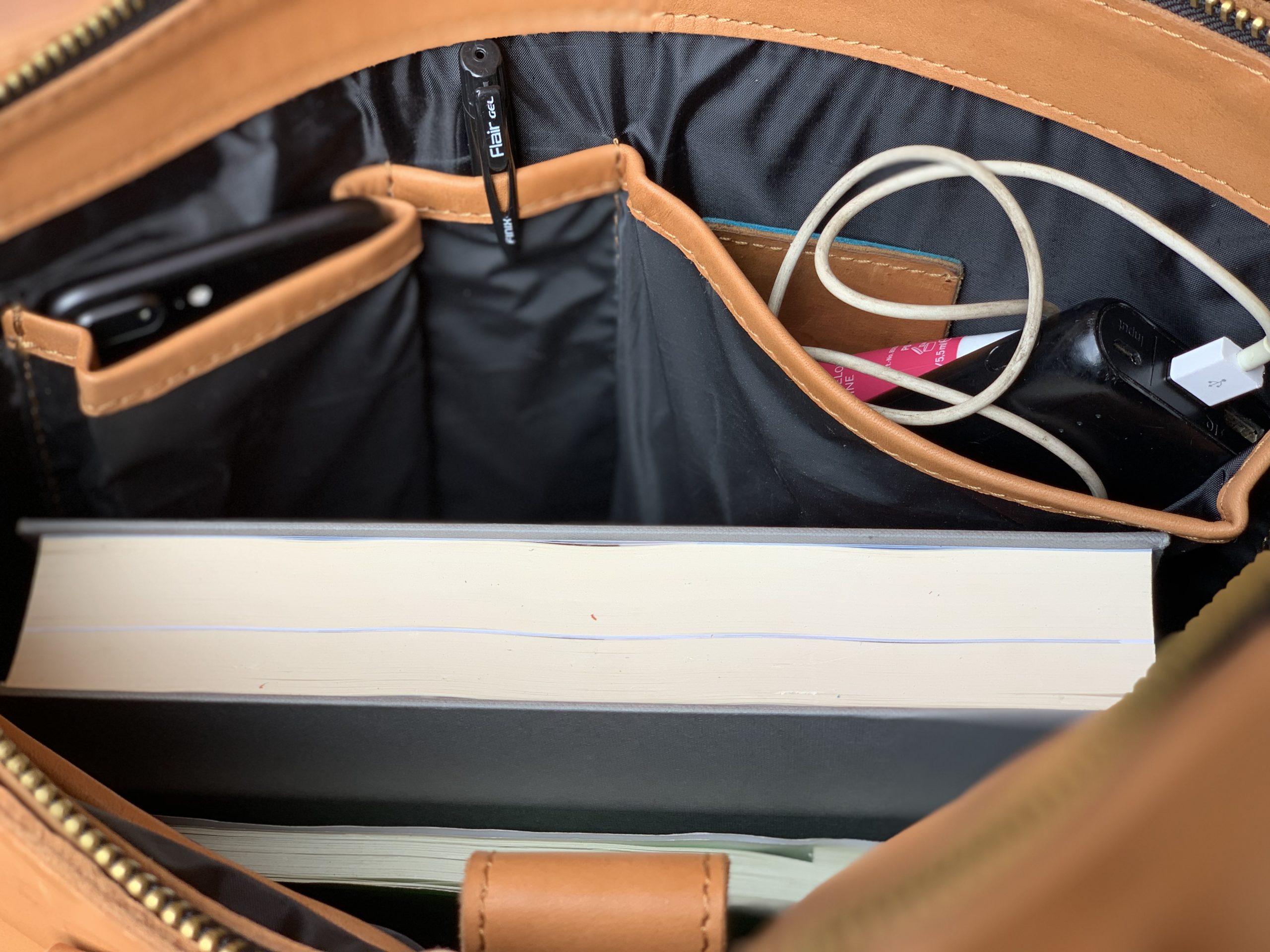 Sosian Laptop Bag - Image 16