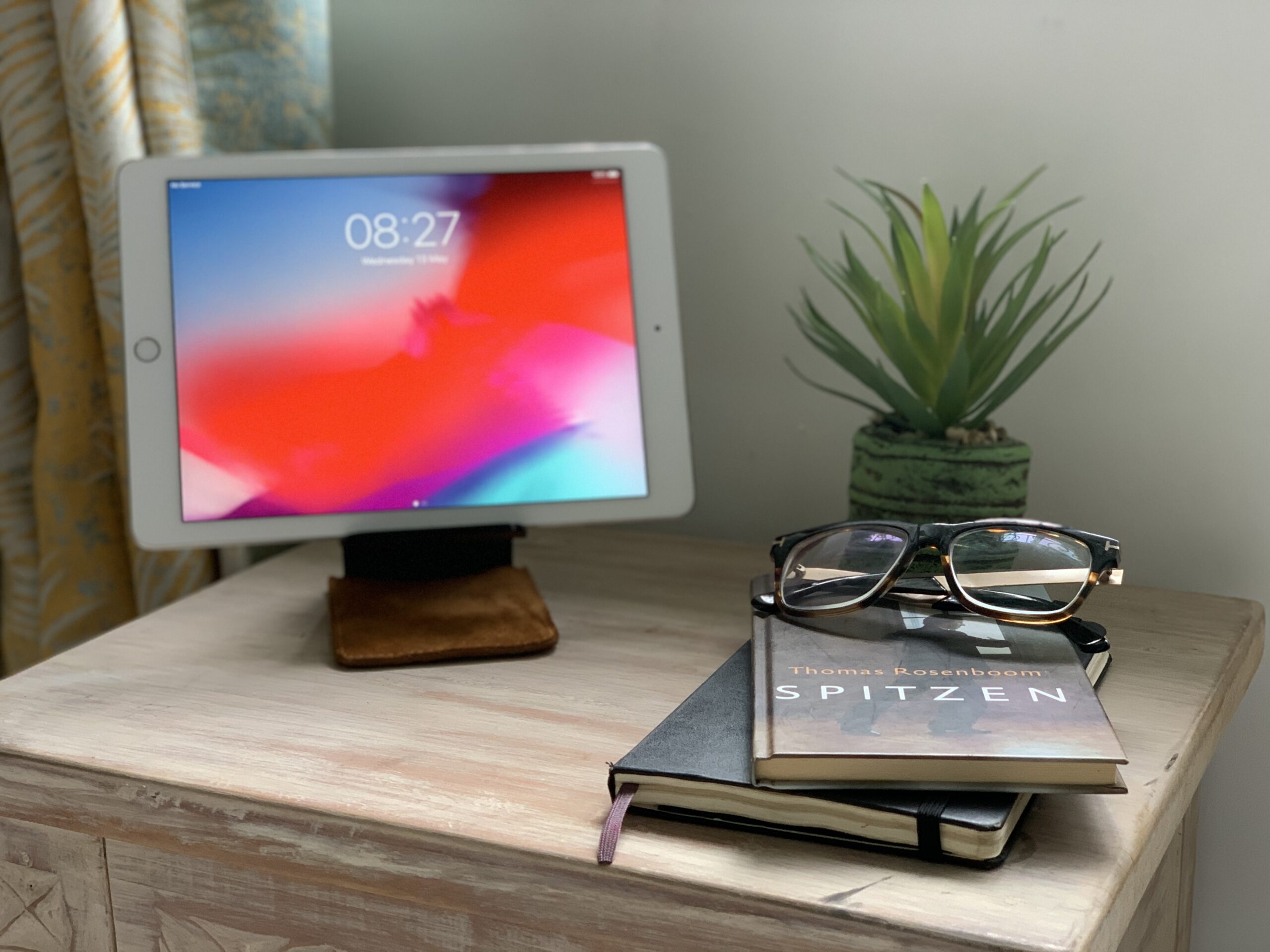 Nuki - Hands free stand - Image 15