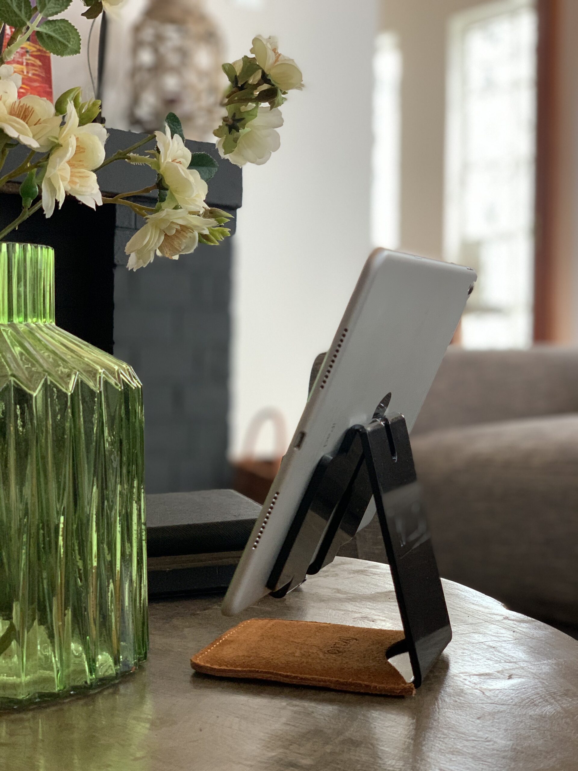 Nuki - Hands free stand - Image 12