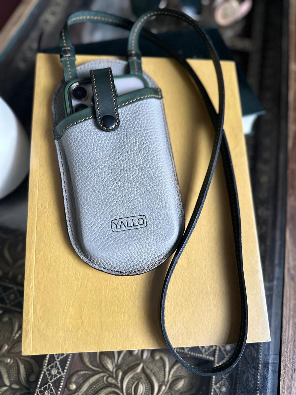 Iris Phone Bag - Image 5