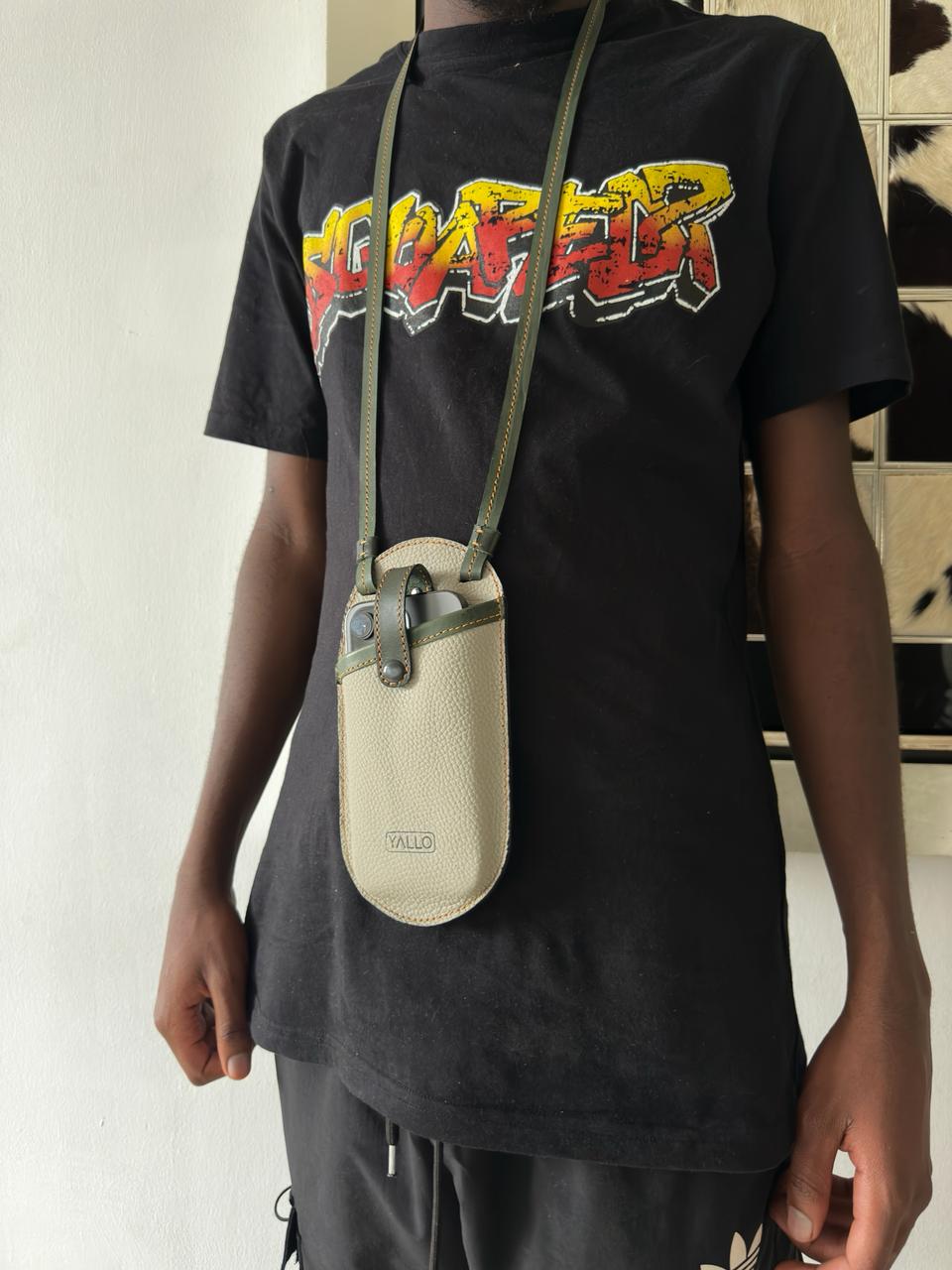 Iris Phone Bag - Image 4